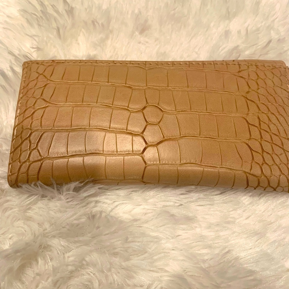 London Fog wallet-NWT - Picture 9 of 17